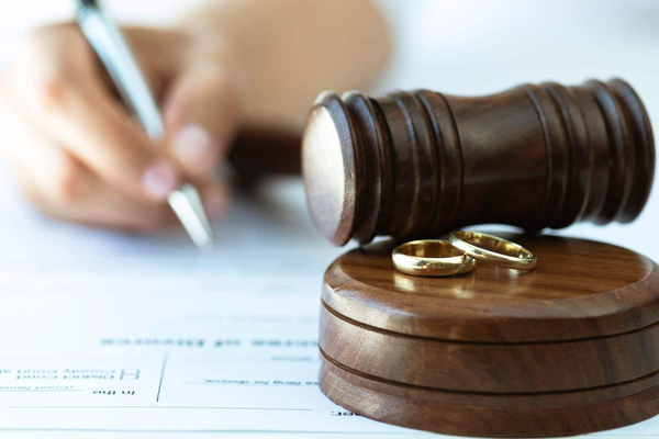 The Divorce Agreement in Fit For Your Love