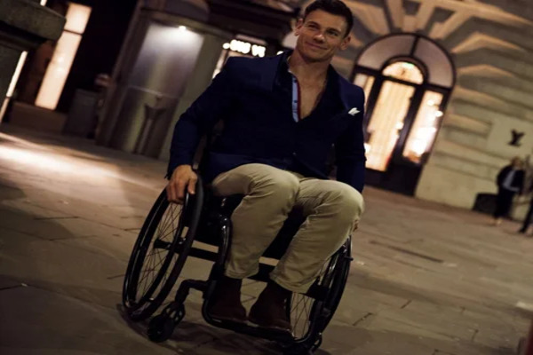 Damien, the So-Called Disabled in Marrying the Man in the Dark